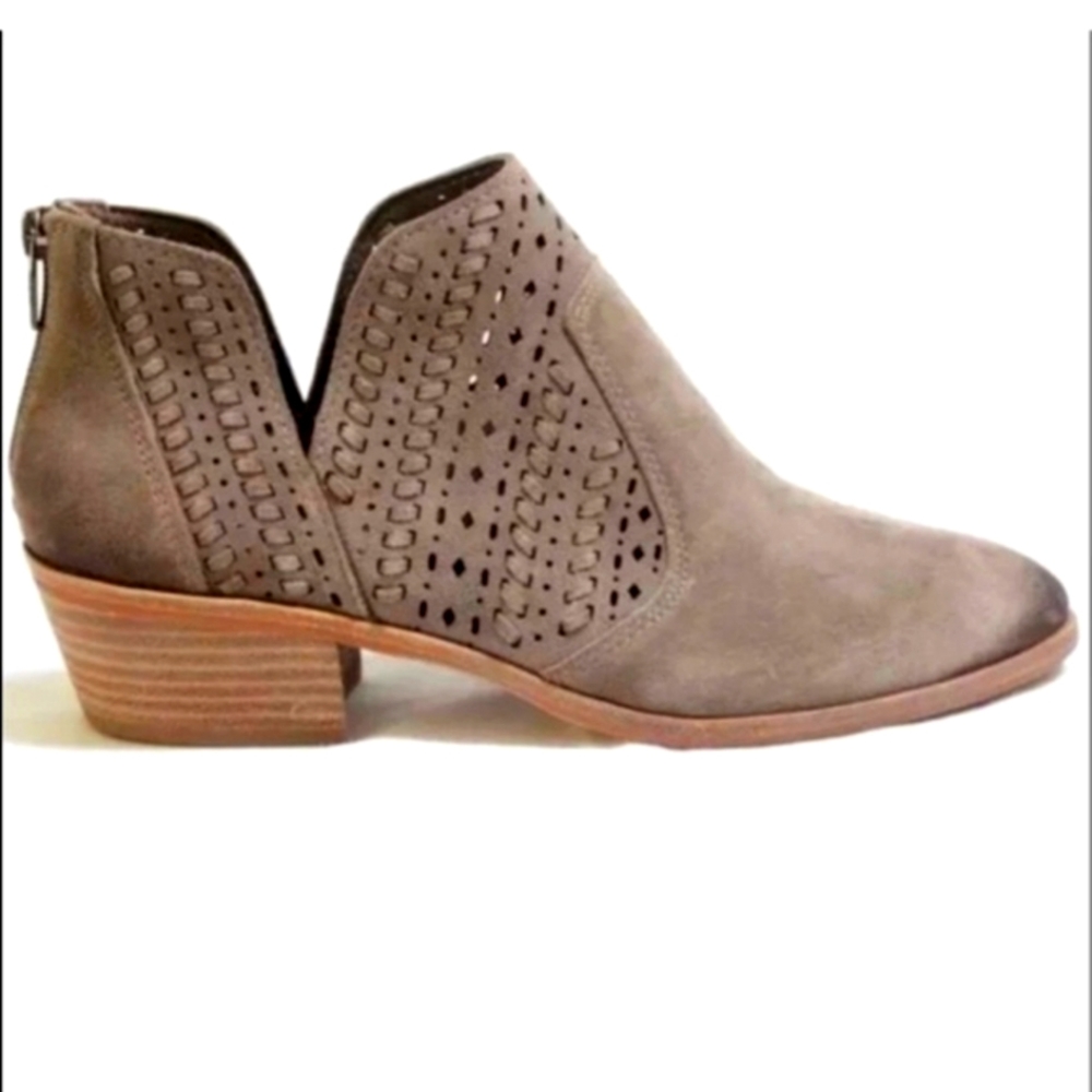 Vince camuto booties #209